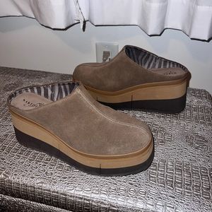 Naked Feet Coach Mule, color Otter